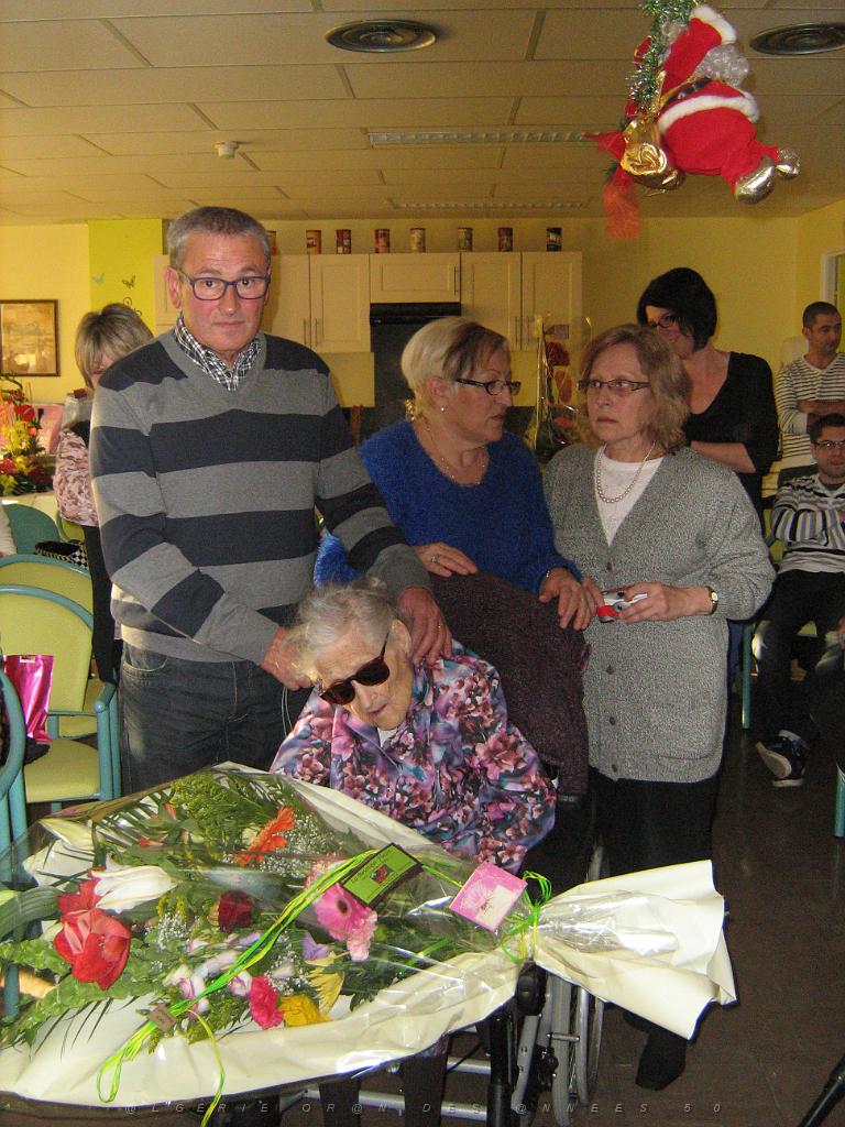 100 ANS Mme GARCIA.JPG